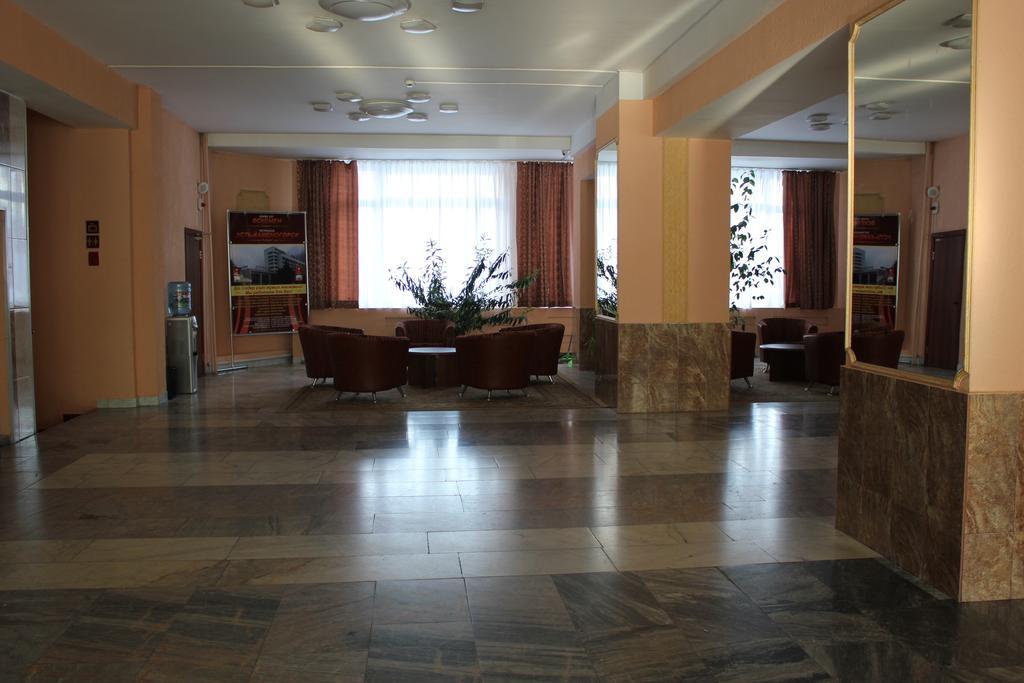 Ust-Kamenogorsk Hotel Ustʼ-Kamenogorsk Exterior foto