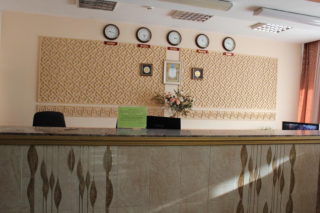Ust-Kamenogorsk Hotel Ustʼ-Kamenogorsk Exterior foto
