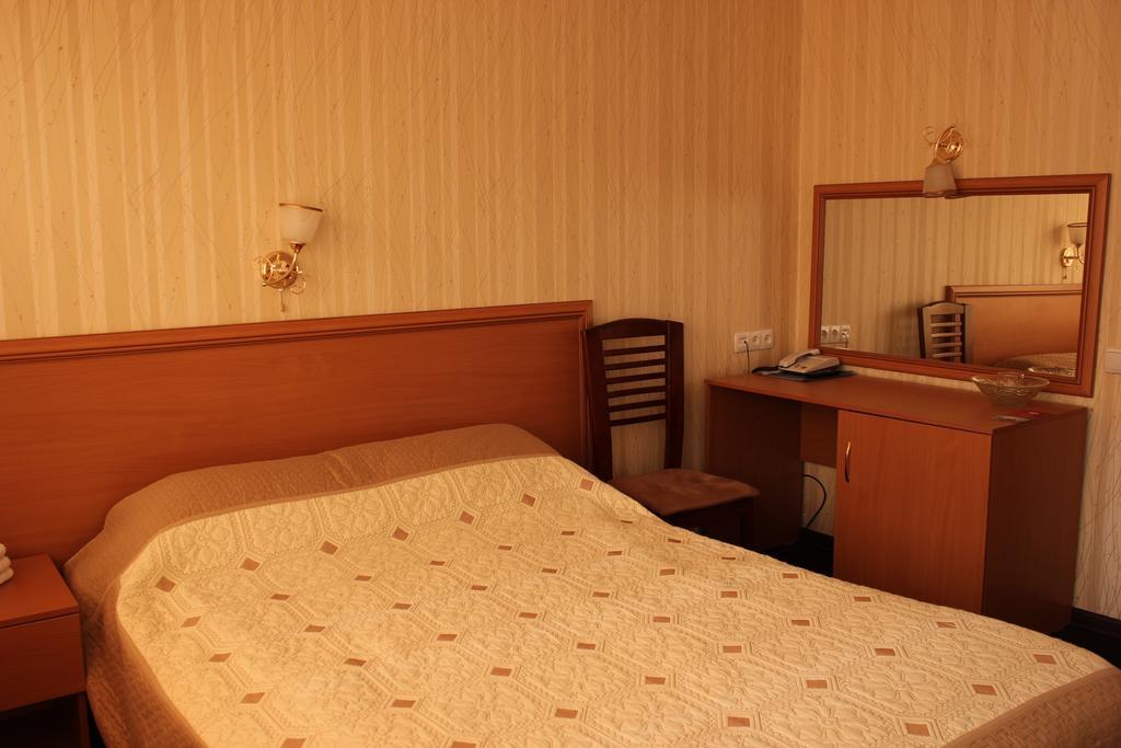Ust-Kamenogorsk Hotel Ustʼ-Kamenogorsk Exterior foto